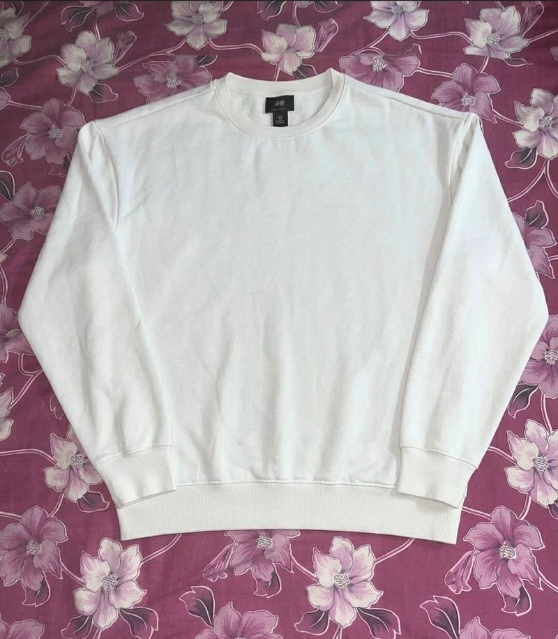 H&amp;M White Crewneck Sweatshirt