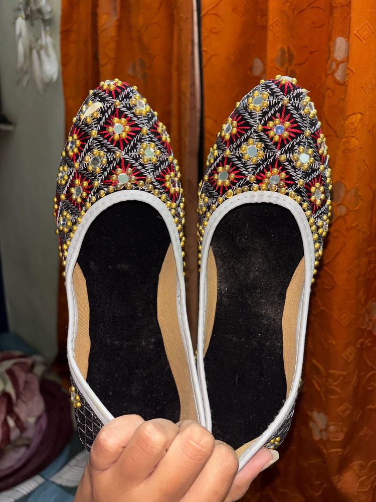 Traditional Jutti