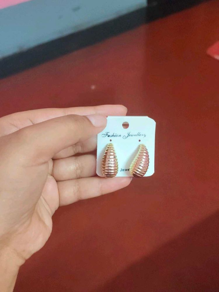 Stylish Textured Hoop Earrings