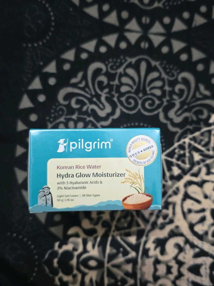 Pilgrim Hydra Glow Moisturizer