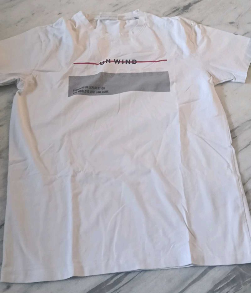 White "UN WIND" Graphic T-Shirt