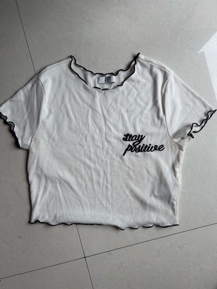 Cute White Ribbed Crop Top