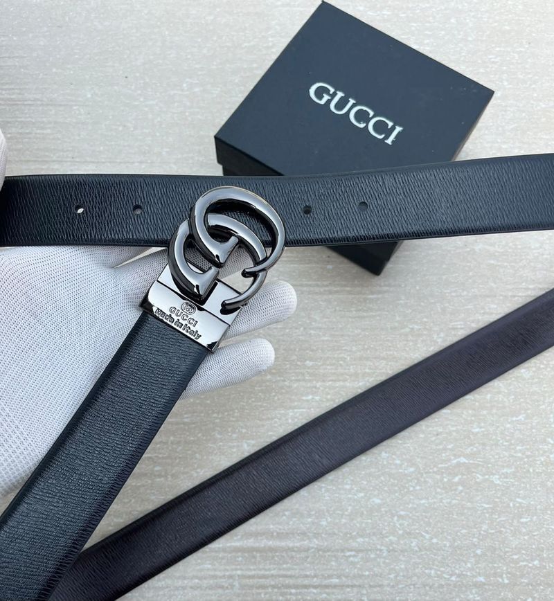 Gucci Black Leather Belt with GG Buckle