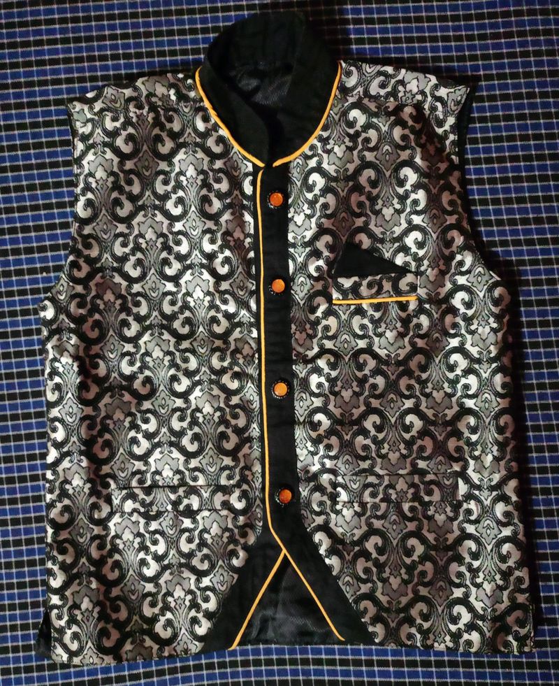 Vintage Style Patterned Vest