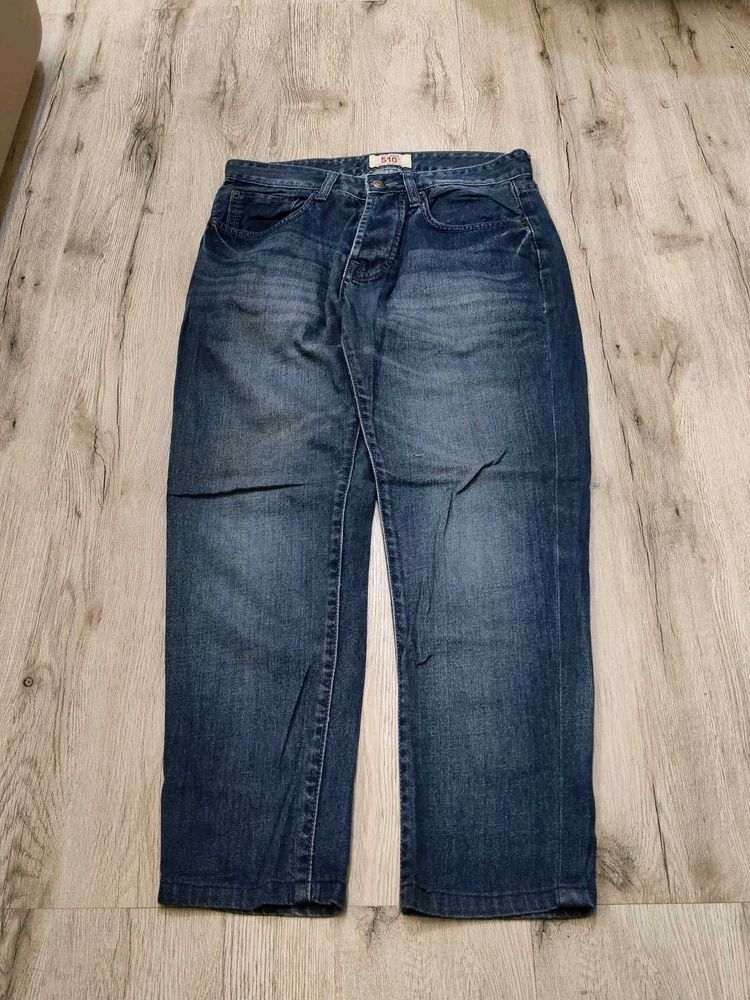 Ma4472 Levi's jeans waist 28 inches