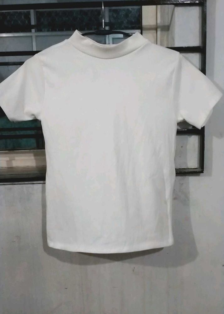 Girl's White Top🤍