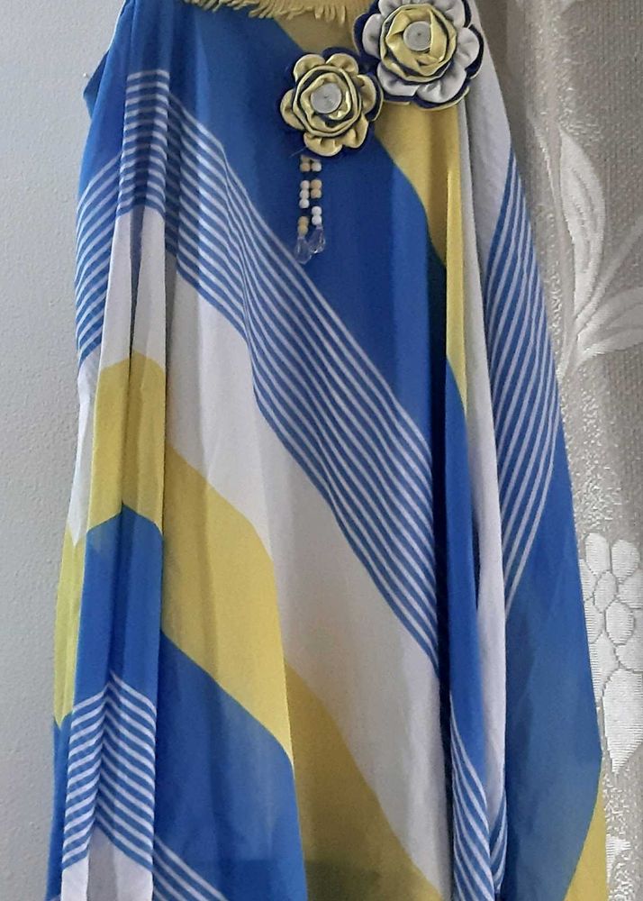 Pretty striped top for 9-12 yr old girls