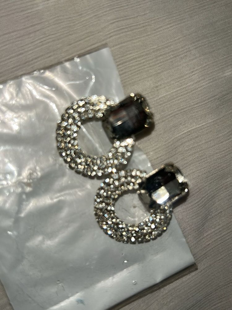 Sparkling Hoop Earrings with Gemstones