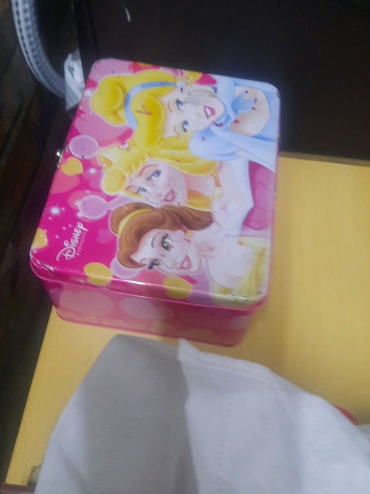 Barbie Box