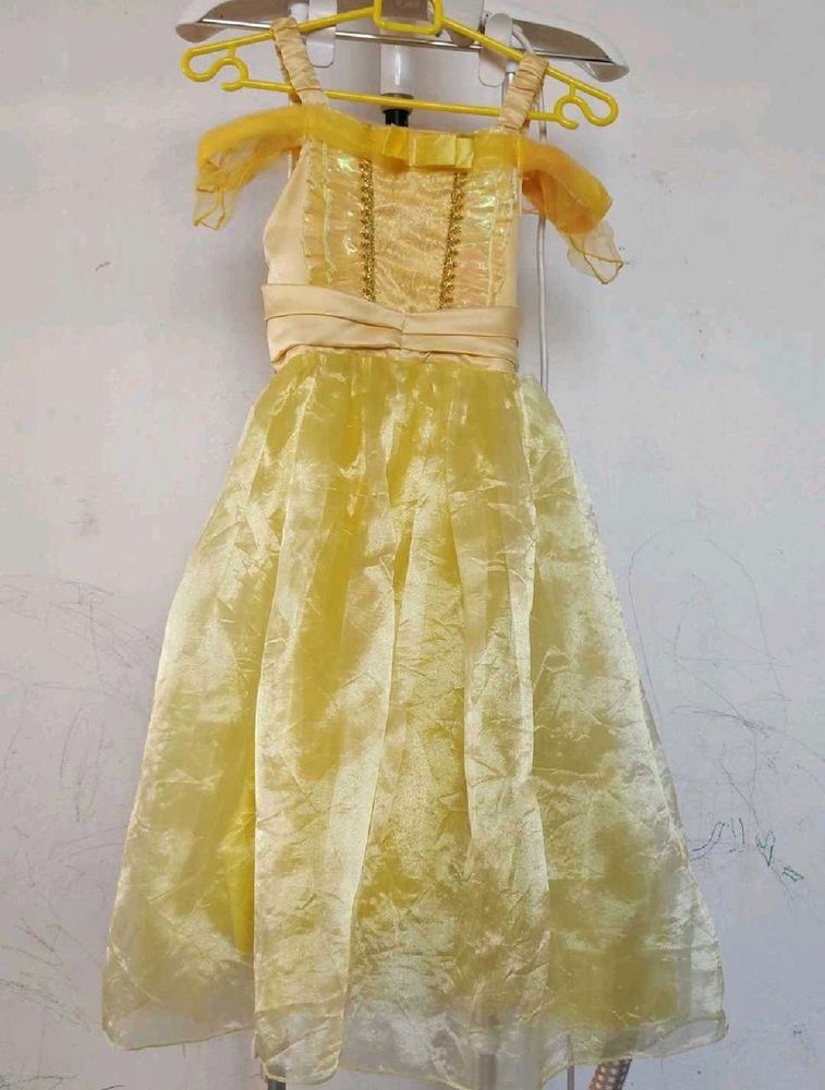 Yellow Off-Shoulder Princess dress