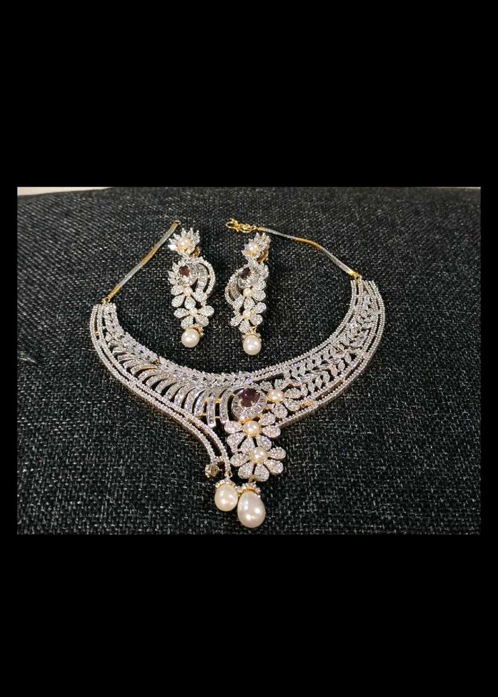 Stunning AD and Pearl Necklace Set
