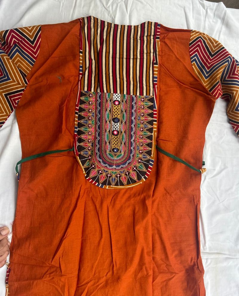 NAVRATRI Embroidered Kurti With Side Tie Ups