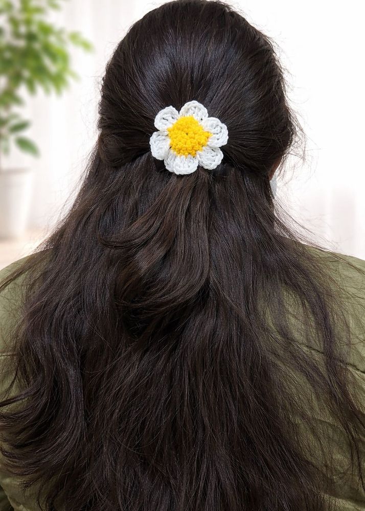 Handmade Crochet Daisy Hair Clip