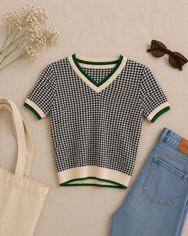 Houndstooth Knit V-Neck Top