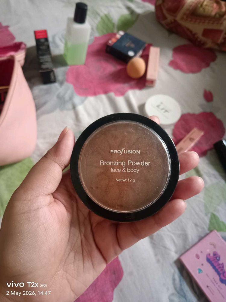 Profusion Bronzing Powder Face &amp; Body