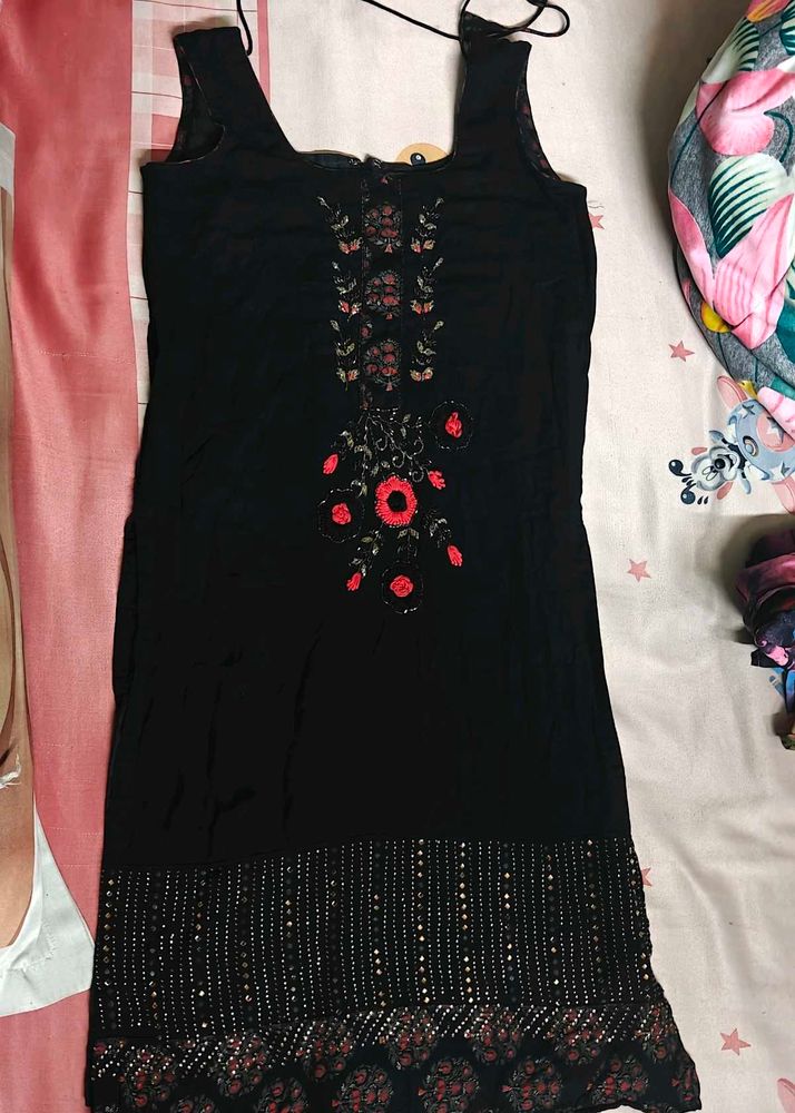 Black Kurta with Floral Embroidery