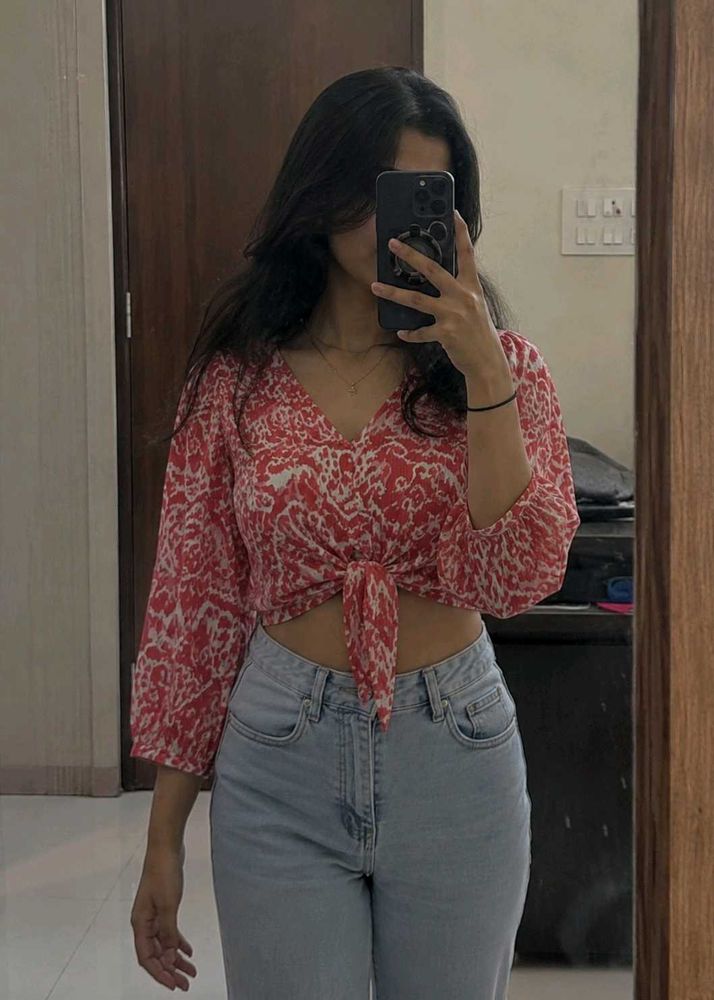 Red &amp; White Printed Tie-Front Crop Top