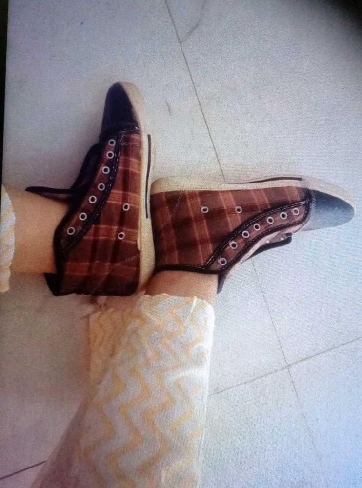 Stylish Plaid Sneakers