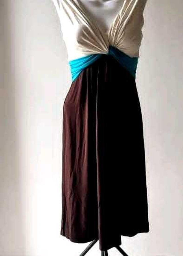 Twisted Neckline Maxi Dress