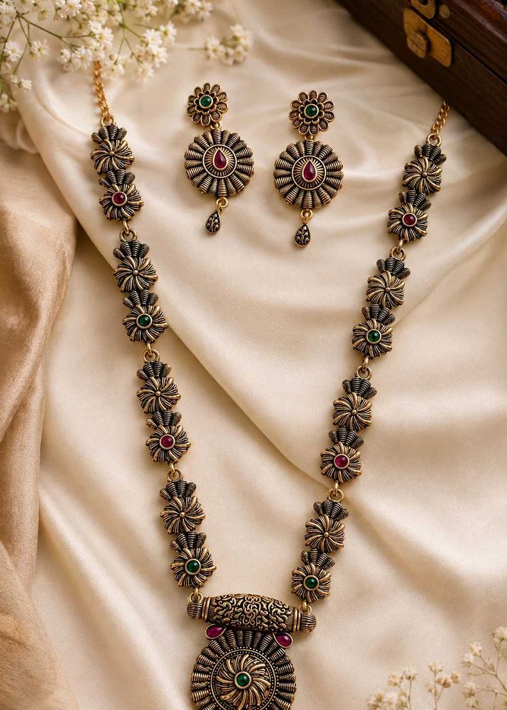 Antique Gold Necklace &amp; Earring Set
