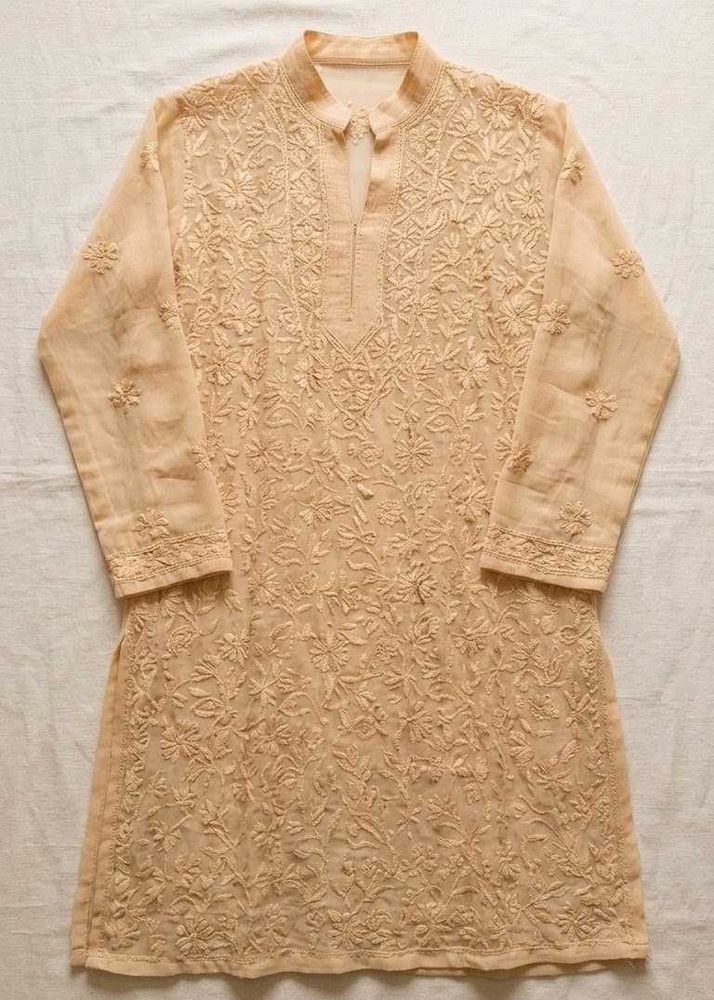 Elegant Chikankari Kurta