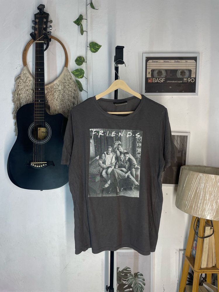Friends Graphic T-Shirt