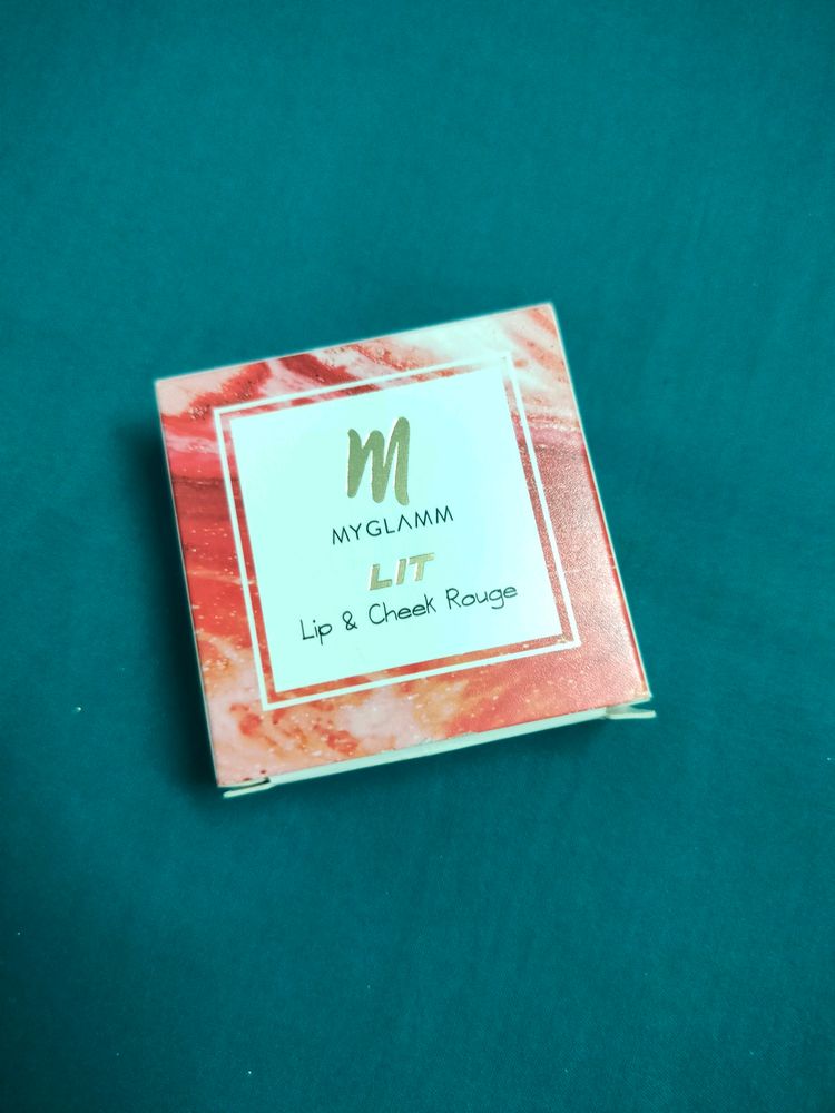 Myglamm Lit Lip &amp; Cheek Rogue - LT 04 Cranberry