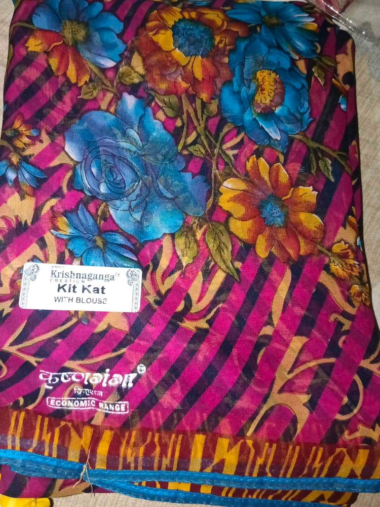 Floral Print Saree with Blouse