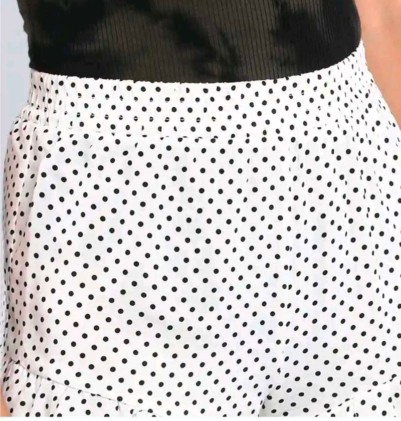 Very Cute N Beautiful Top With Dot Shorts