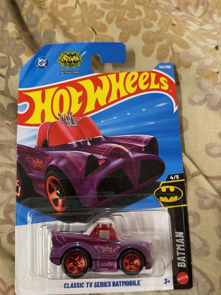 Hot Wheels Classic Batmobile Batman