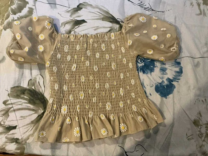 Daisy Smocked Puff Sleeve Top