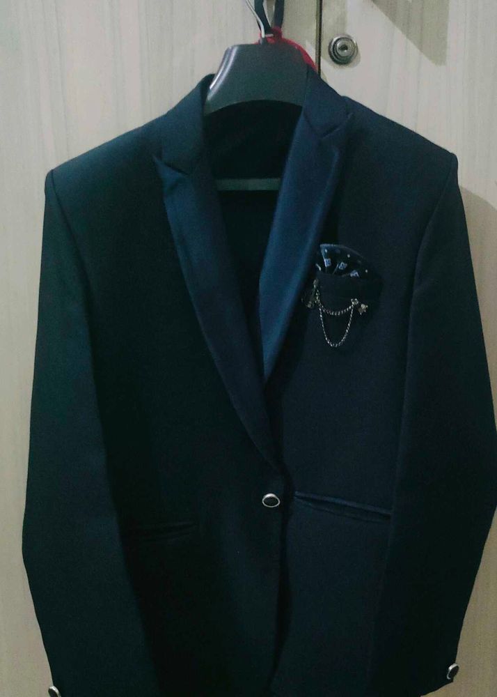Boy 6 -9 years navy blue Blazer with waist coat an