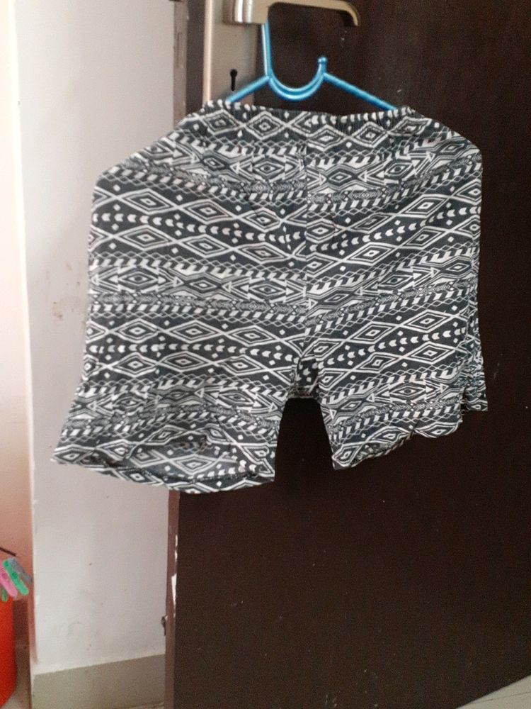 Geometric Print Grey Shorts.free Size