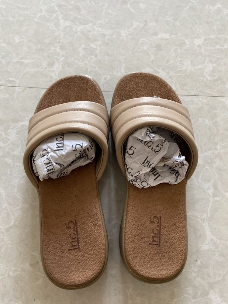 Inc.5 Beige Flip Flop