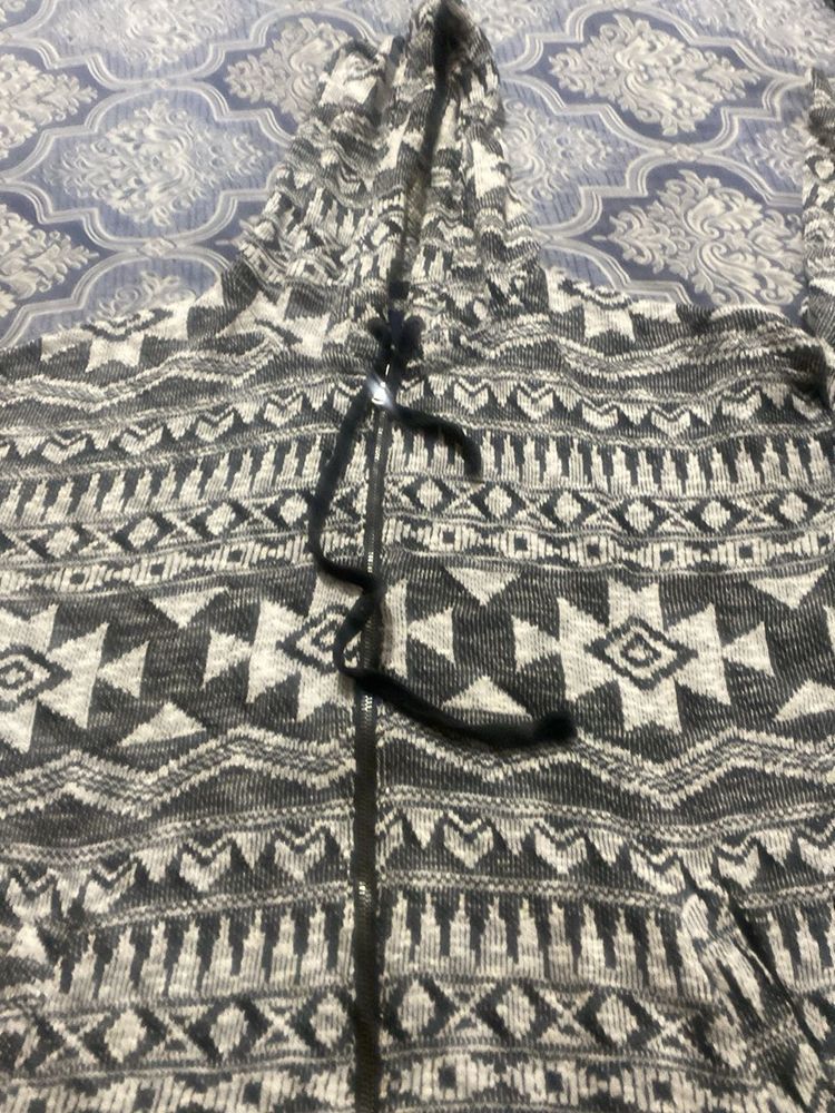 Geometric Print Zip-Up Hoodie