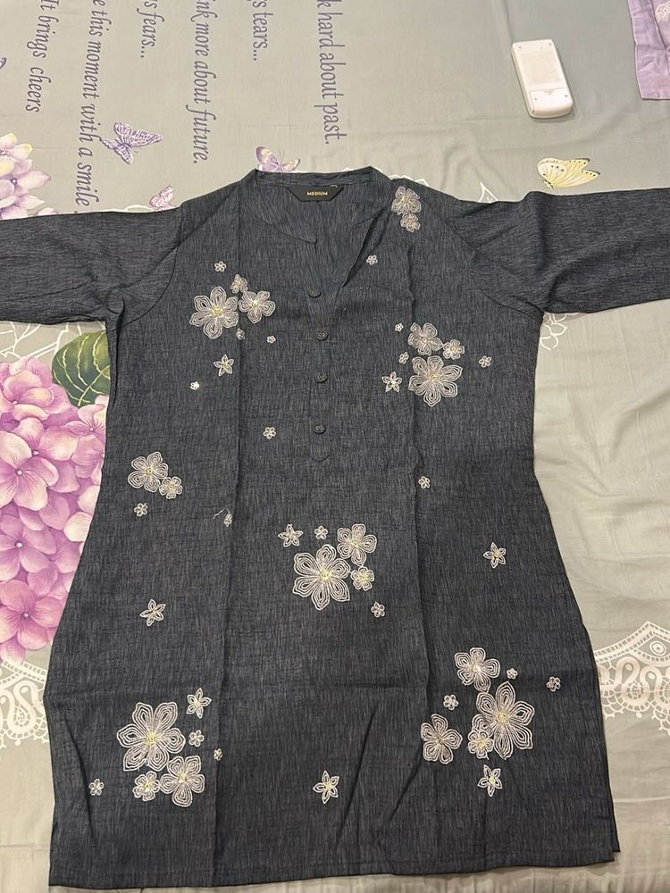 Elegant Embroidered Grey Kurti- with mini gift