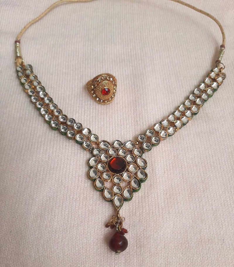 Exquisite Necklace and Ring Set
