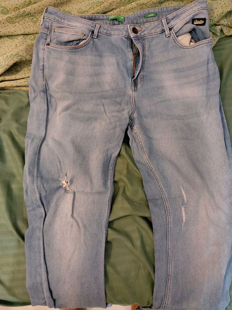 UCB Light Wash Distressed Denim Jeans