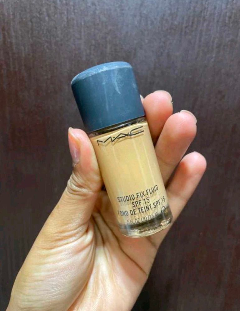 80%OFF: M.A.C Studio Fix Fluid SPF 15 Foundation