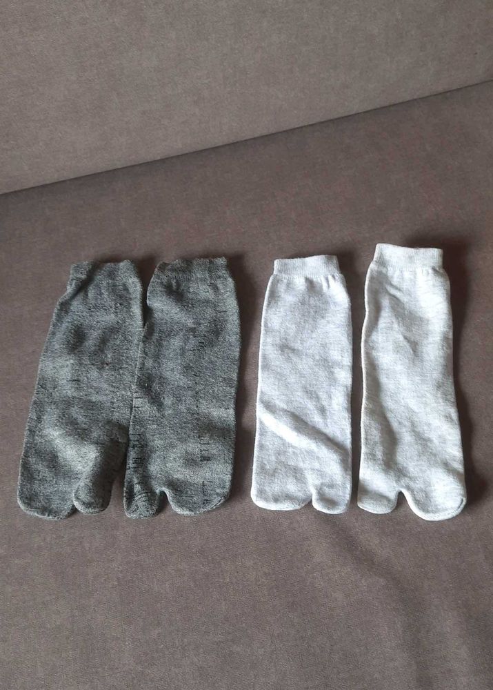 Unused Thumb socks