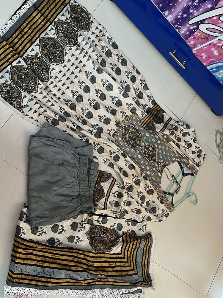 Elegant Indian Kurta Set