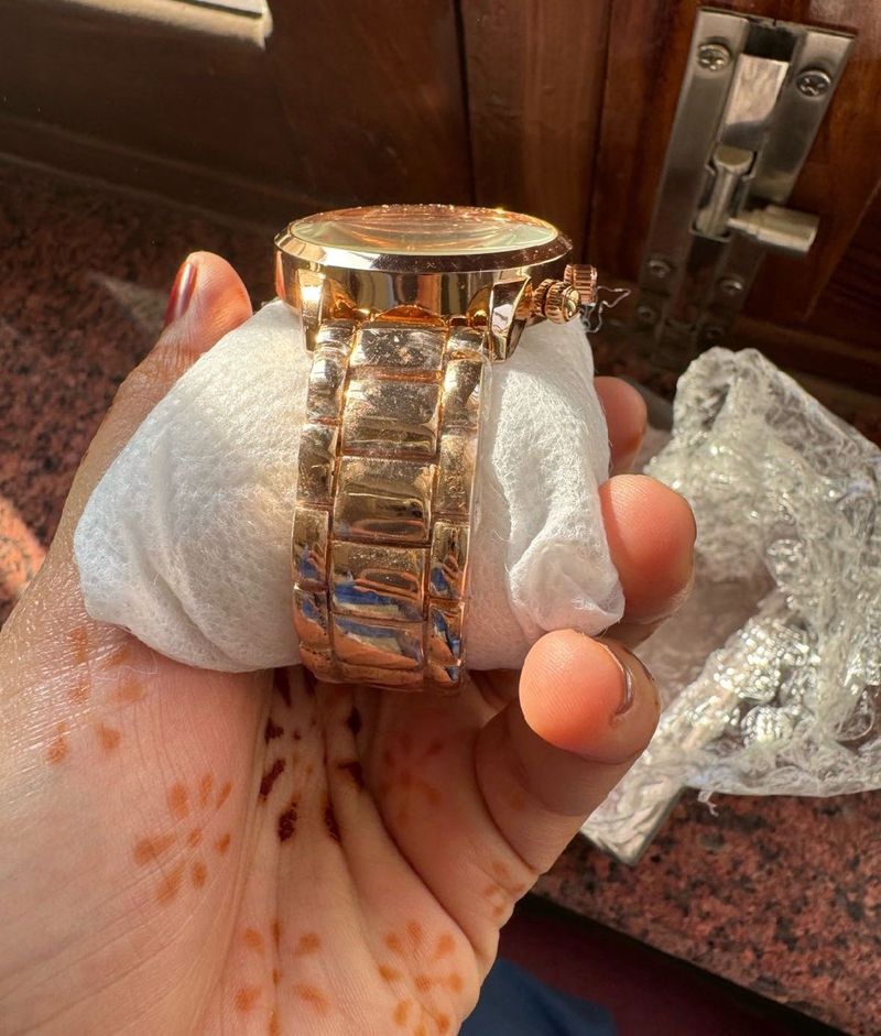 huge disscount  Rose Gold fossil Watch