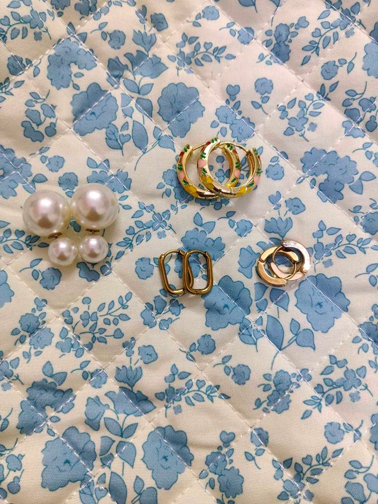 Multiple jwellery