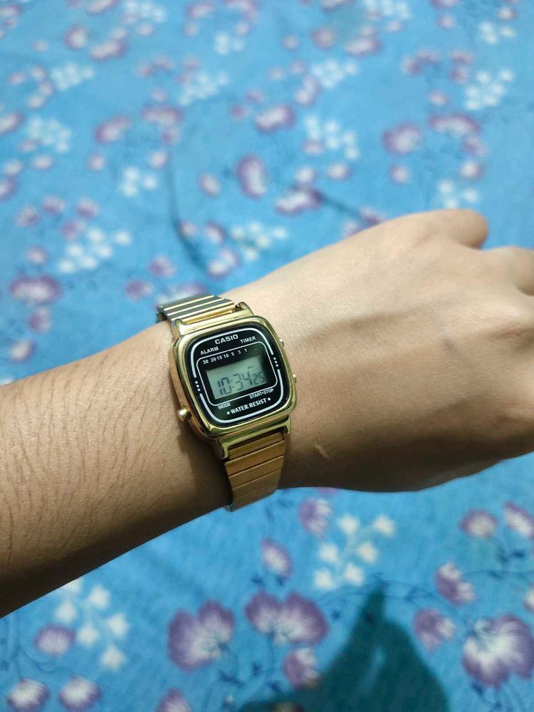 Casio vintage watch