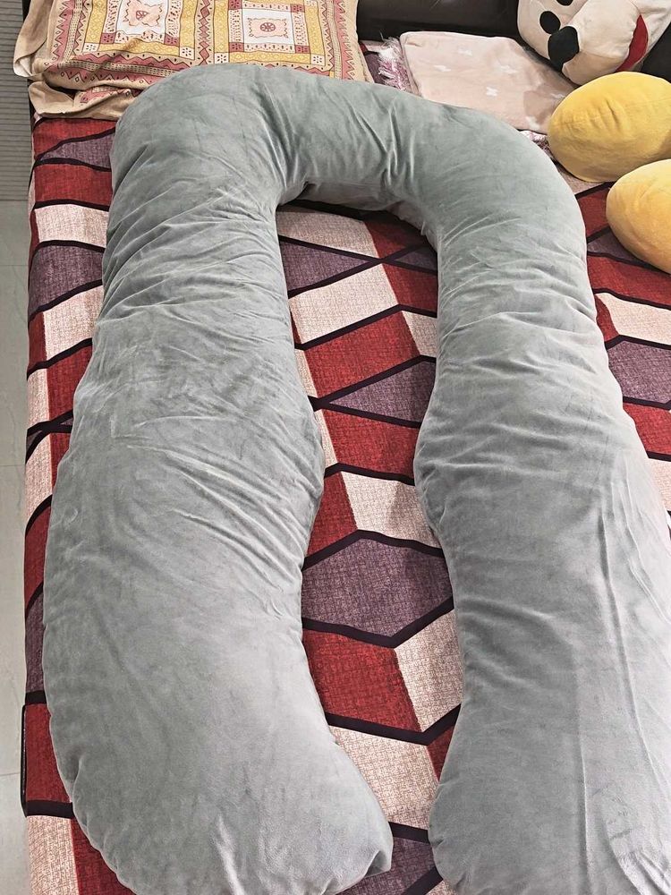 Comfortable U-Shaped Pregnancy Pillow