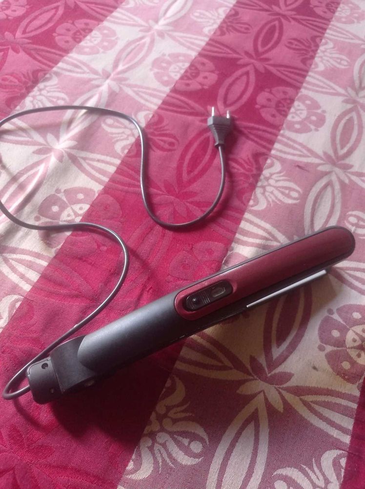 Nova Hair Straightener