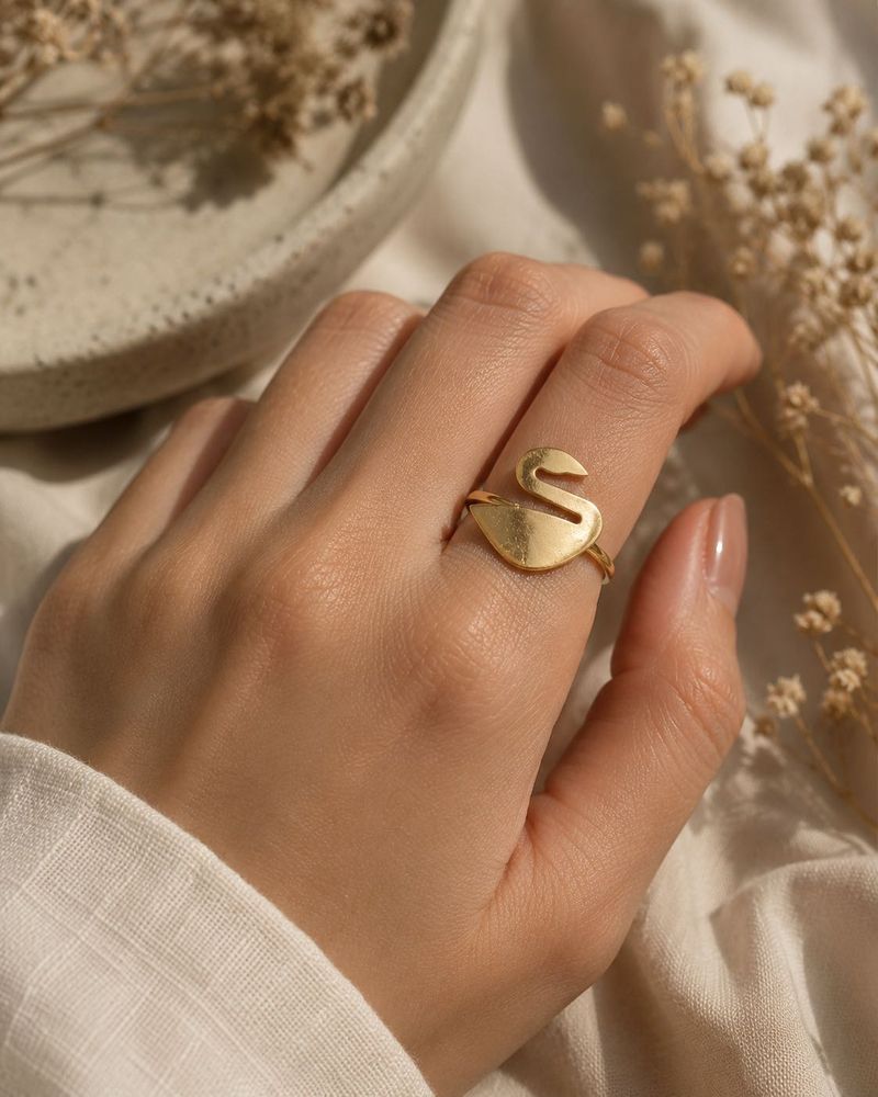 Swan Design Rose Gold Toned Ring