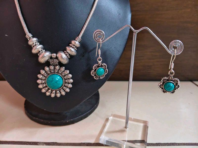 boho silver Turquoise stone Necklace &amp; Earring Set