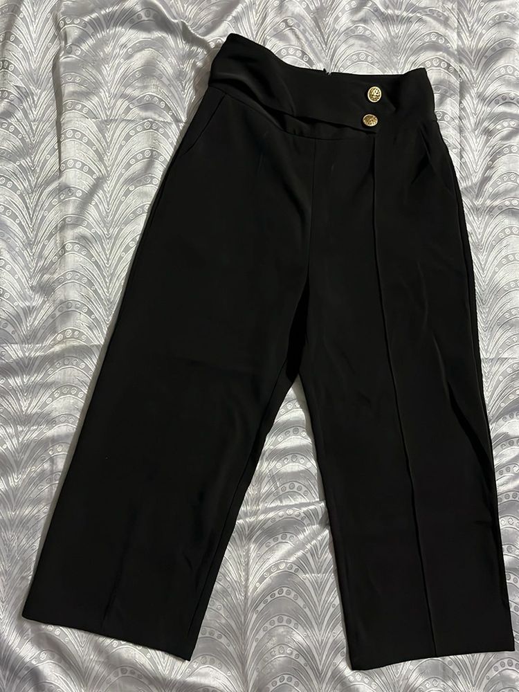 Chic Black Wide-Leg Trousers with Gold Buttons