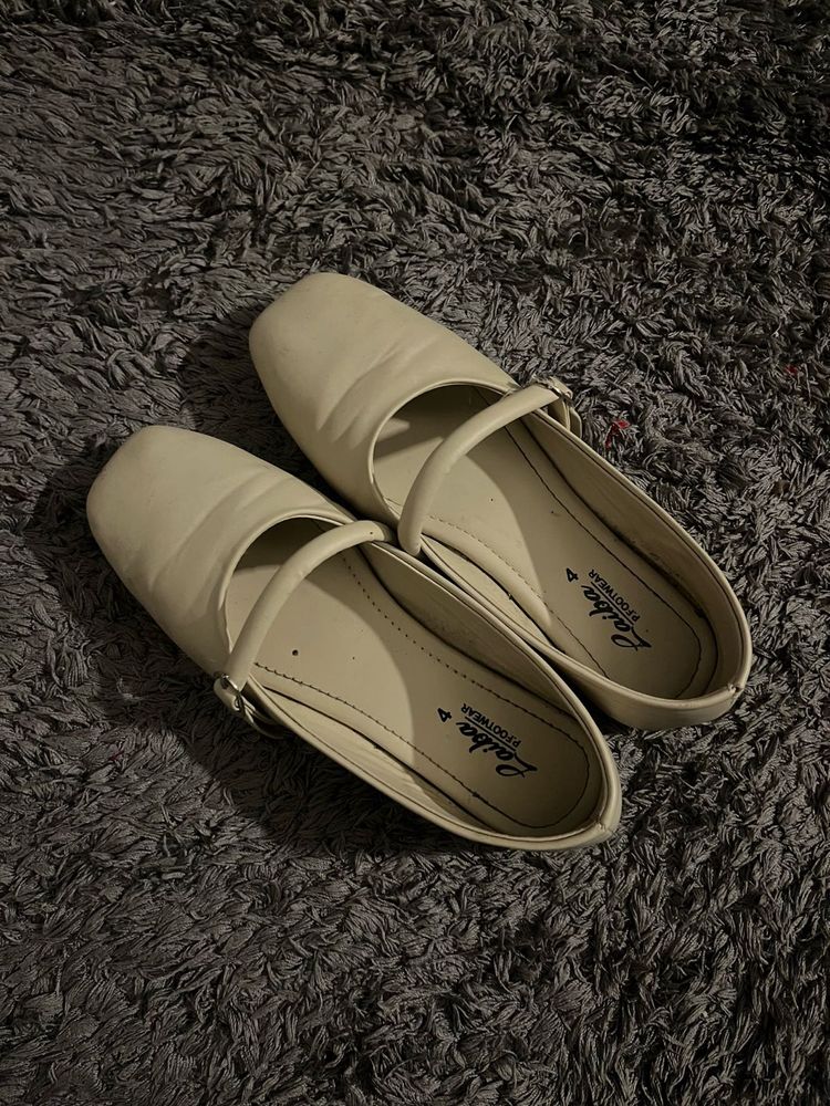 Cream Ballerina Flats